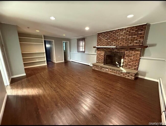 Building Photo - 11 Central Ave