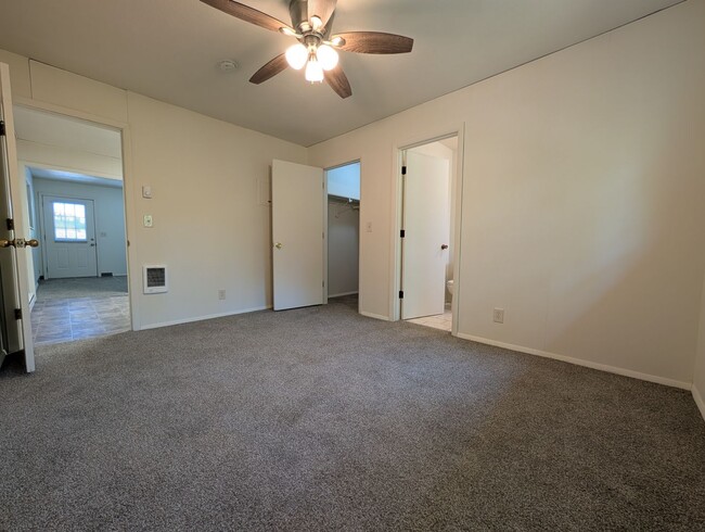 Building Photo - Nice 1 bed-1 bath apartment in Springfield