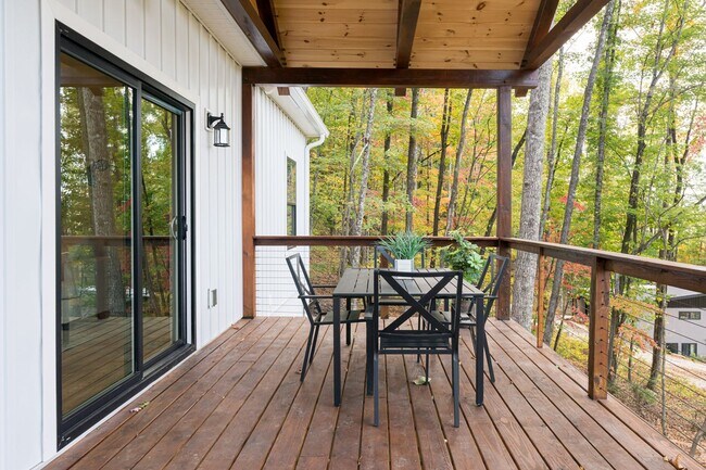 Building Photo - Large New Construction Rental - Old Fort