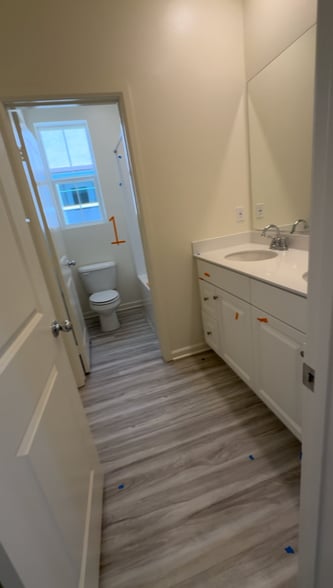 Building Photo - 4047 Summer Way