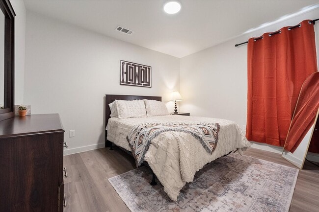 Building Photo - Everything you need is at 2133!!