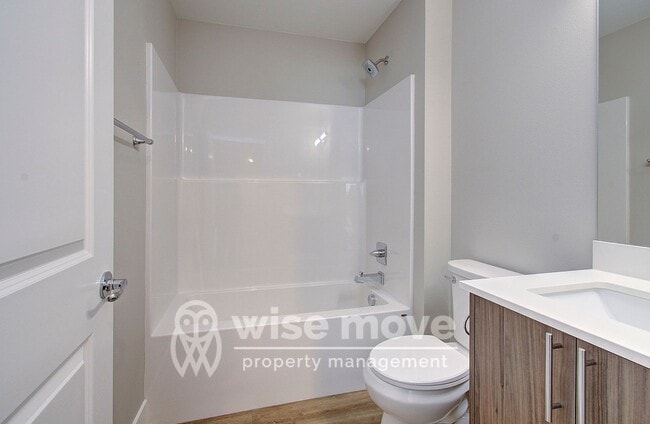 Building Photo - Garrison Square 3 bedroom- Brand New!