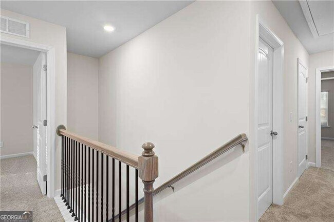 Building Photo - 284 Whitetail Cir