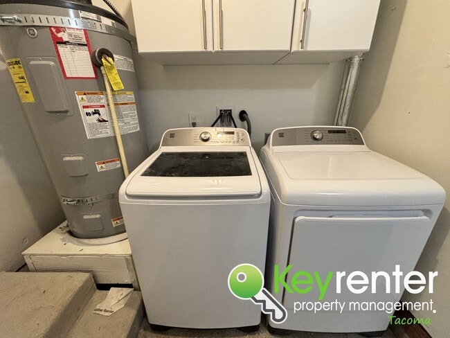 Building Photo - Newly Remodeled 3 Bedroom Home for Rent in Tacoma with Backyard and Garage!