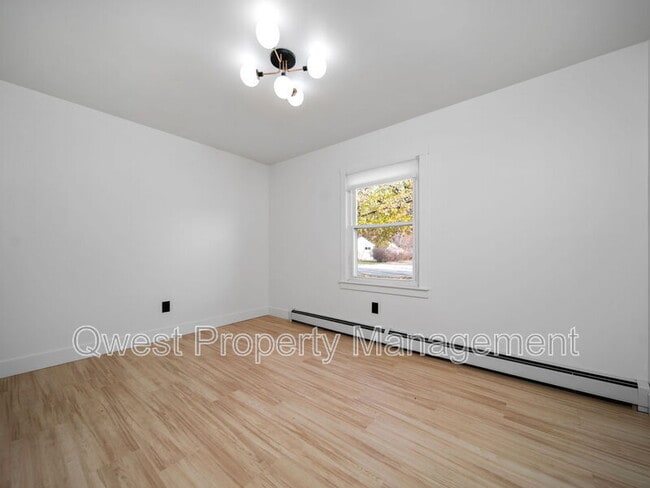 Building Photo - 414 Rose St