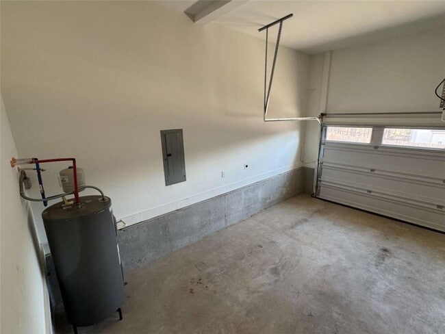 Building Photo - 2442 Mills Bend