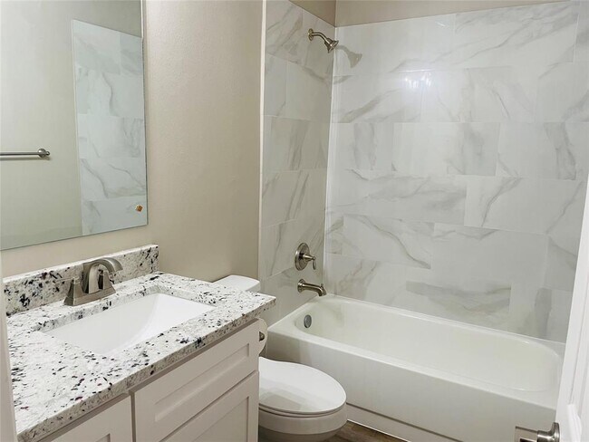 Building Photo - 3307 Golden Trails Dr