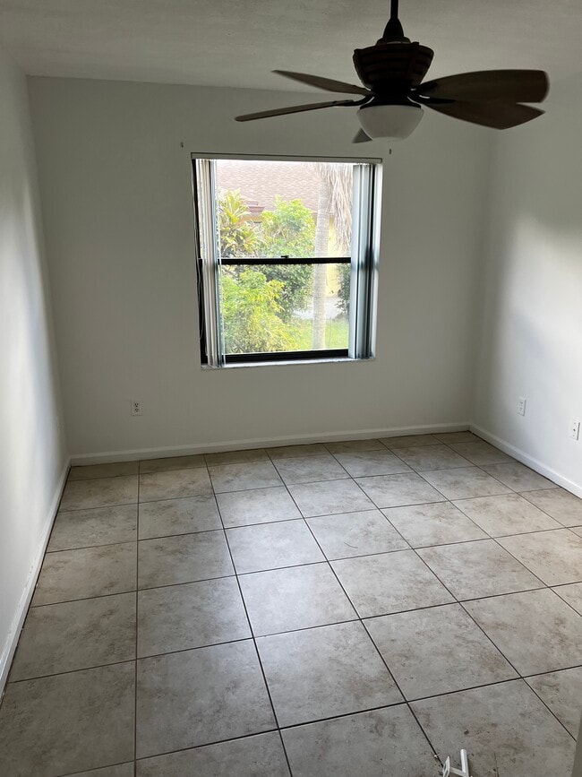 Building Photo - 12449 Guilford Way