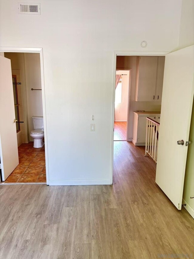 Building Photo - 3525 Caminito Carmel Landing