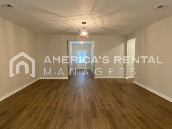 Building Photo - Home for Rent in Thorsby, AL!!! Available to View Now!!!