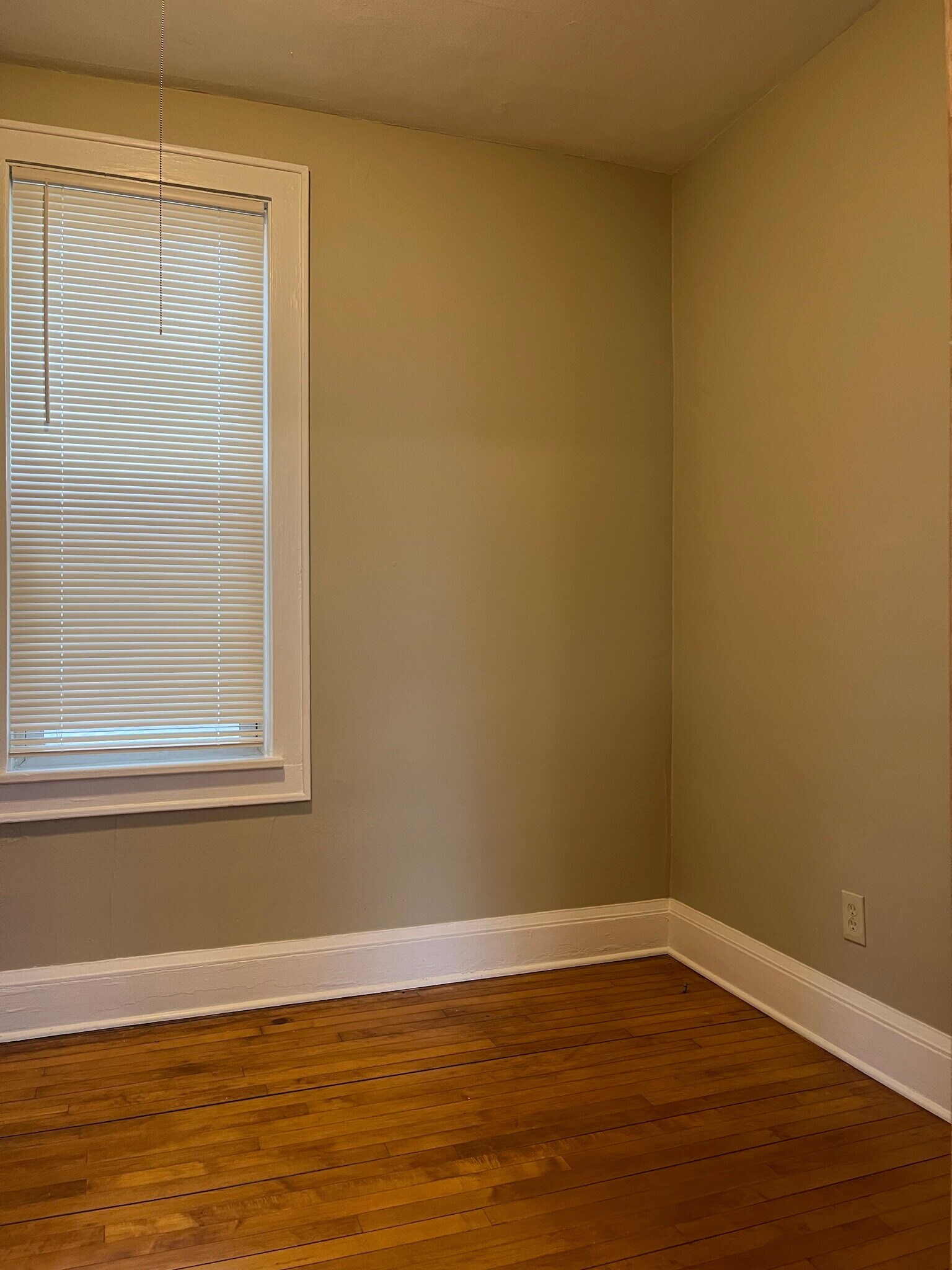 Building Photo - 3100 S Griffin Ave