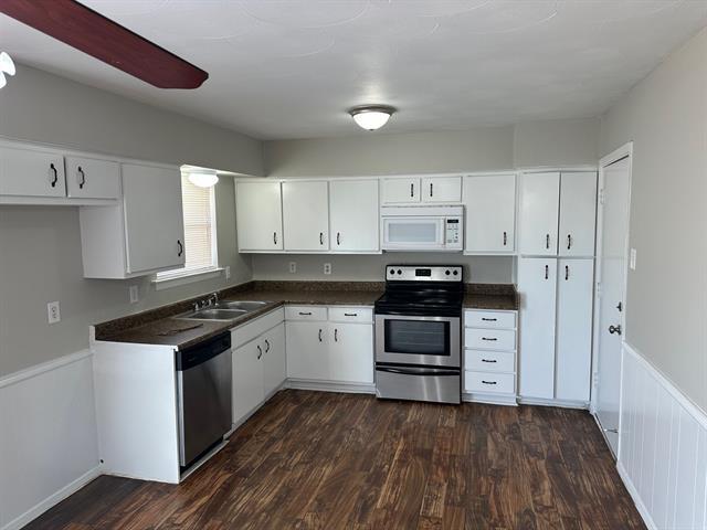 Building Photo - 4614 Hanover Dr