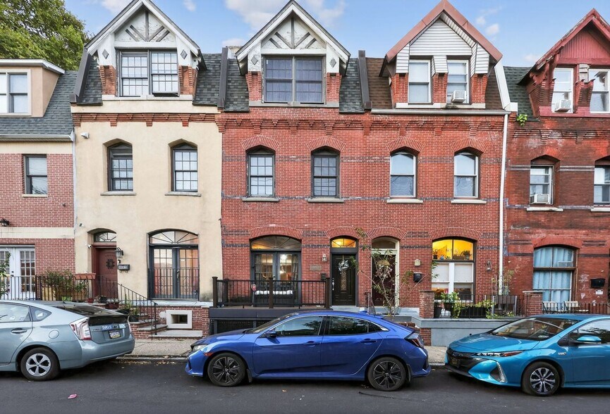 Primary Photo - 4443 Sansom St