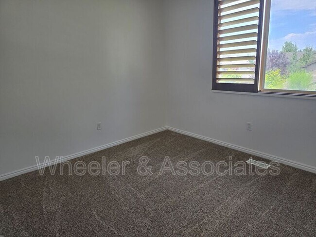 Building Photo - 4336 W 5850 S