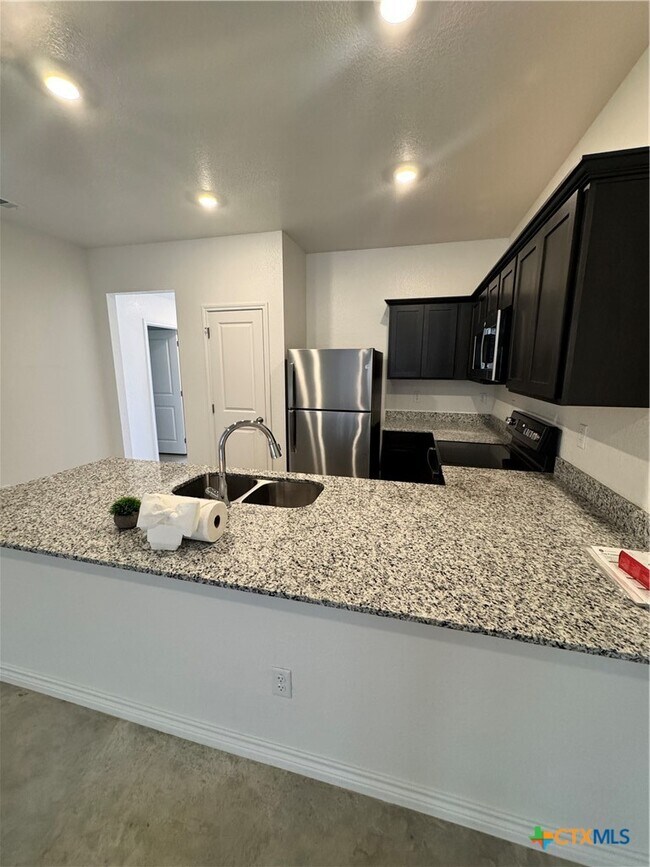 Building Photo - 1274 Lehmann Dr