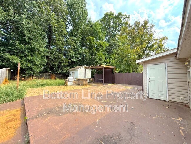 Building Photo - 7547 Fallow Ln