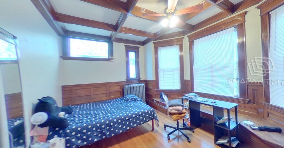 Building Photo - 12 Gardner St