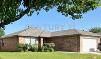 Building Photo - Beautifully Maintained 3/2/2 in NORTHWEST ISD For Rent!