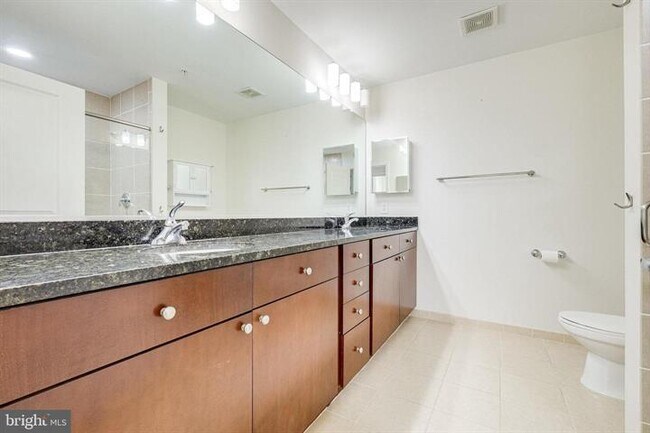 Building Photo - 155 Potomac Passage