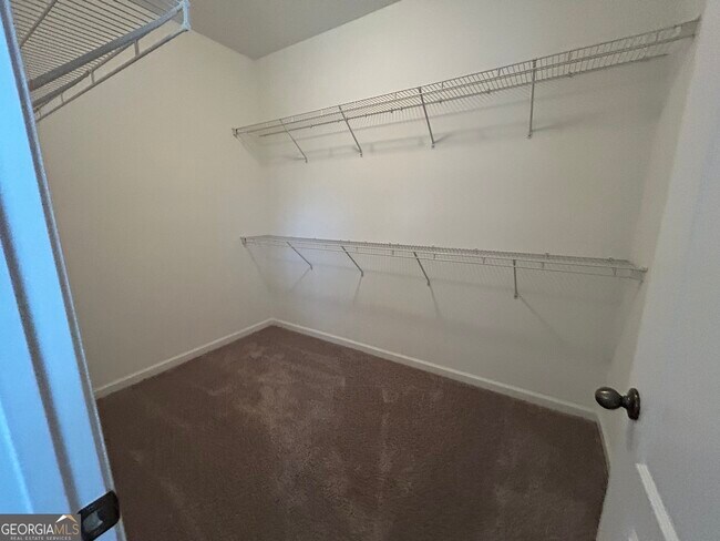 Building Photo - 2220 Copper Trail Ln NE