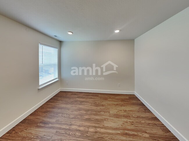 Building Photo - 2367 E Wild Horse Way