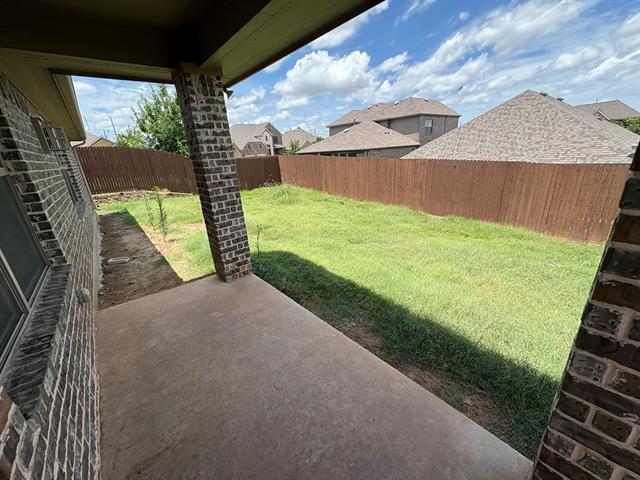 Building Photo - 3005 Waterfall Dr