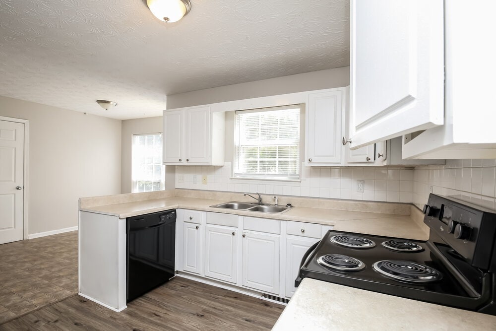 Building Photo - 2395 Hamilton Parc Ln NE