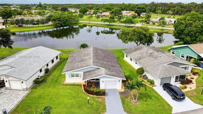 Building Photo - 3810 Rowena Cir