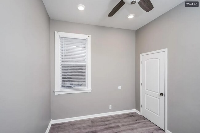 Building Photo - Updated & Renovated 3 Bedroom Cottage  LEASING SPECIAL – Move in by 9/1/2026 and October rent is ...