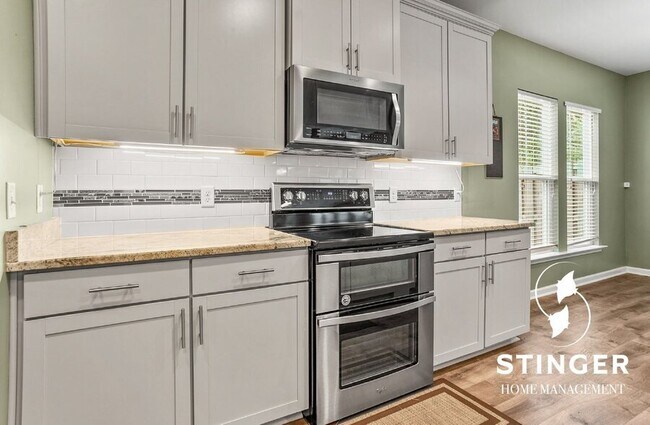Building Photo - 100 Sago Palm Dr
