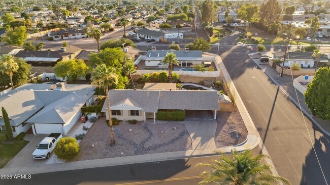 Building Photo - 2548 N 68th Pl