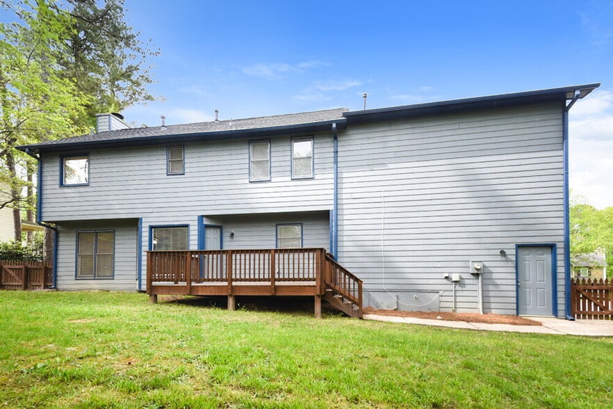 Building Photo - 2151 Shillings Chase Dr