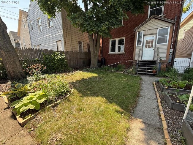 Building Photo - 2742 Florian St