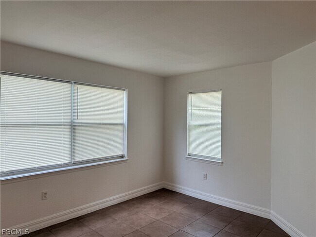 Building Photo - 12750 Equestrian Cir