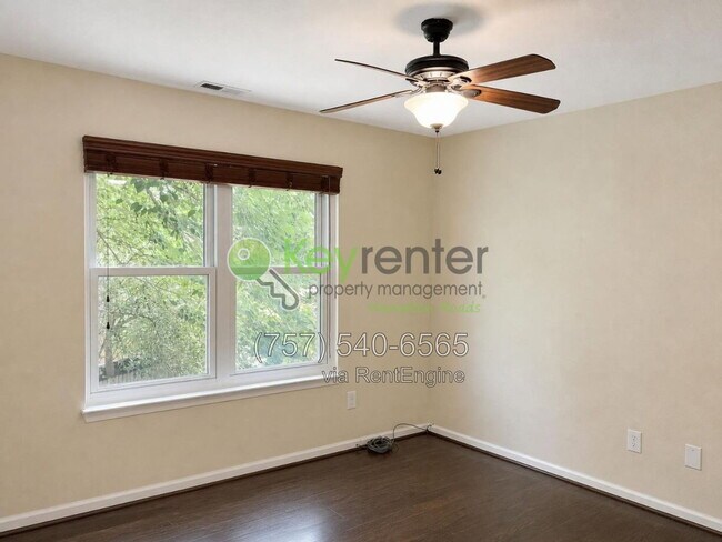 Building Photo - 5321 Bayside Rd
