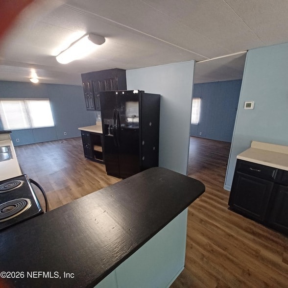 Building Photo - 463 Logan Ave