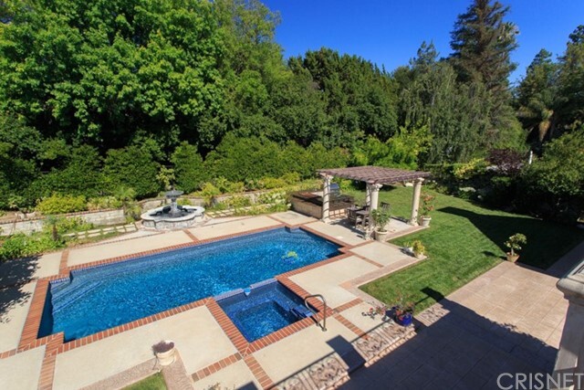 Building Photo - 4608 Westchester Dr