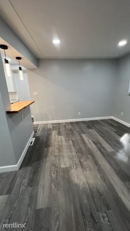 Building Photo - 3 br, 1.5 bath House - 23070 Scotia Rd