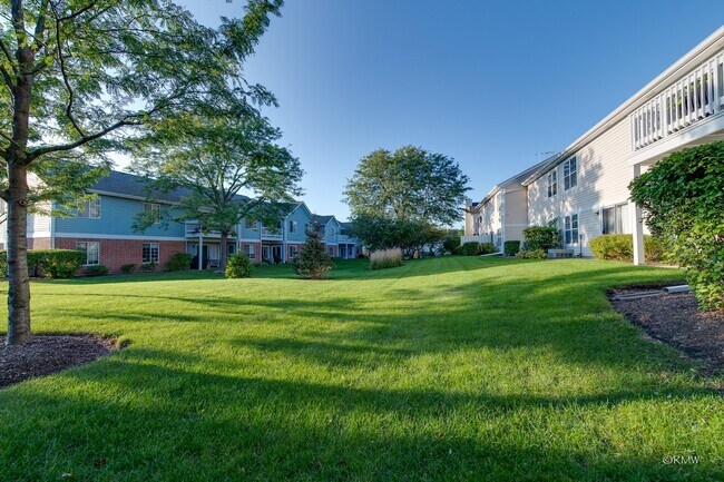 Building Photo - 224 Chesterfield Ct