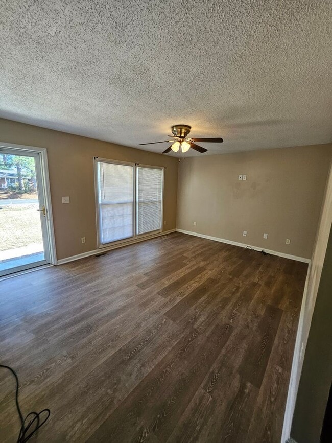 Building Photo - Hardee Acres