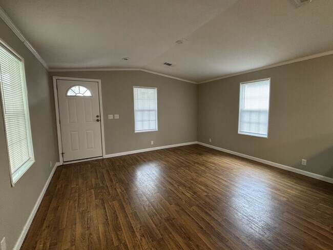 Building Photo - 17 Kimberly Ct