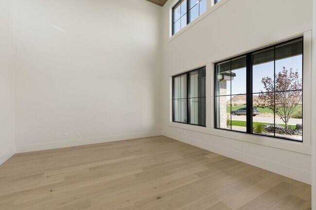 Building Photo - Gorgeous Custom Single Story with RV Garage