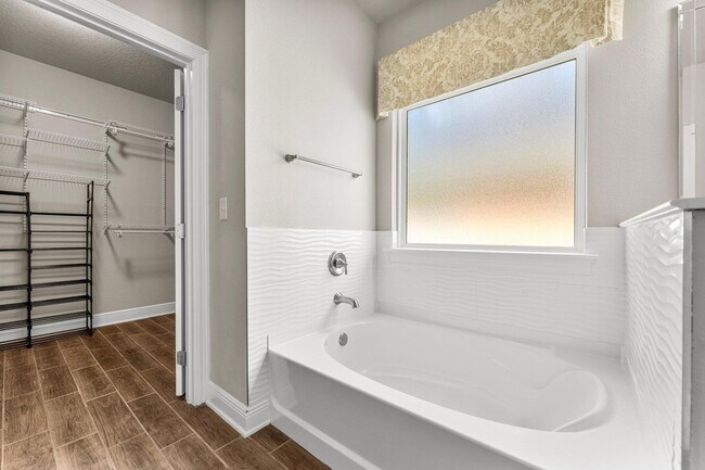 Building Photo - 29 Buddy Ln