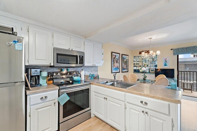 Building Photo - 1605 S US Hwy 1