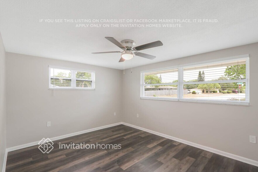 Building Photo - 8903 Cochise Ln