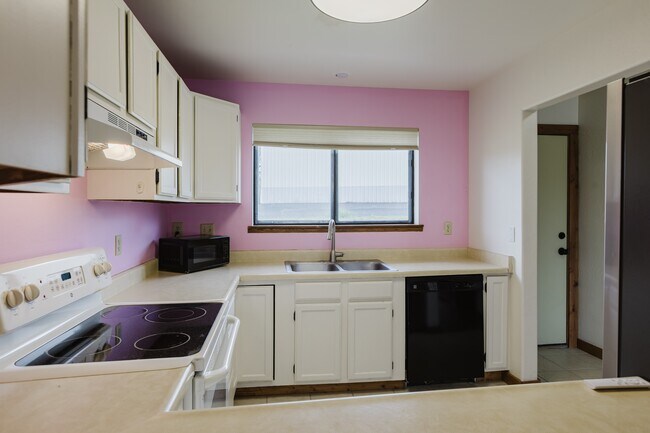 Building Photo - 284 Talisman Dr