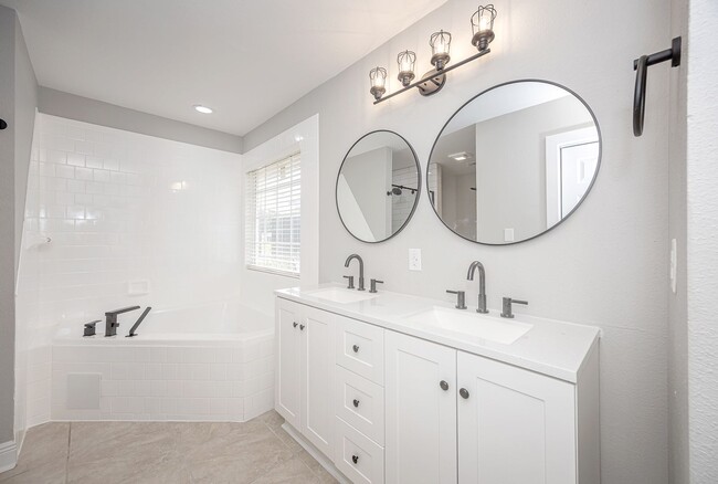 Building Photo - Completed Updated Home for Rent