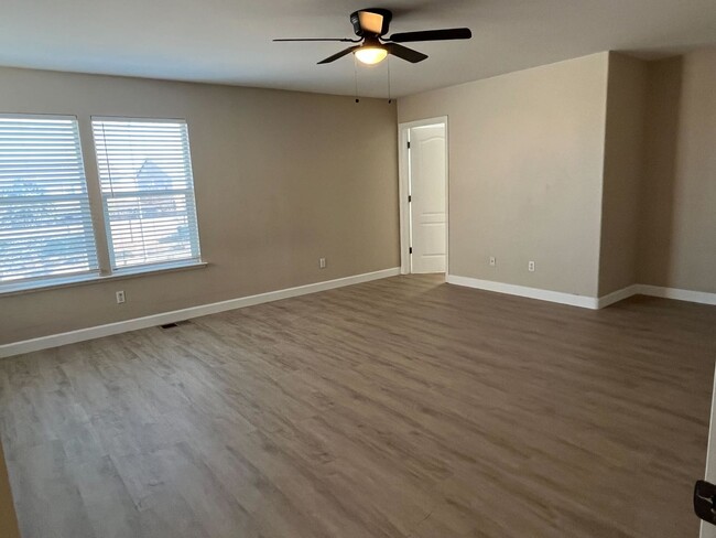 Building Photo - Stunning 3-Bedroom Home in Merced!!