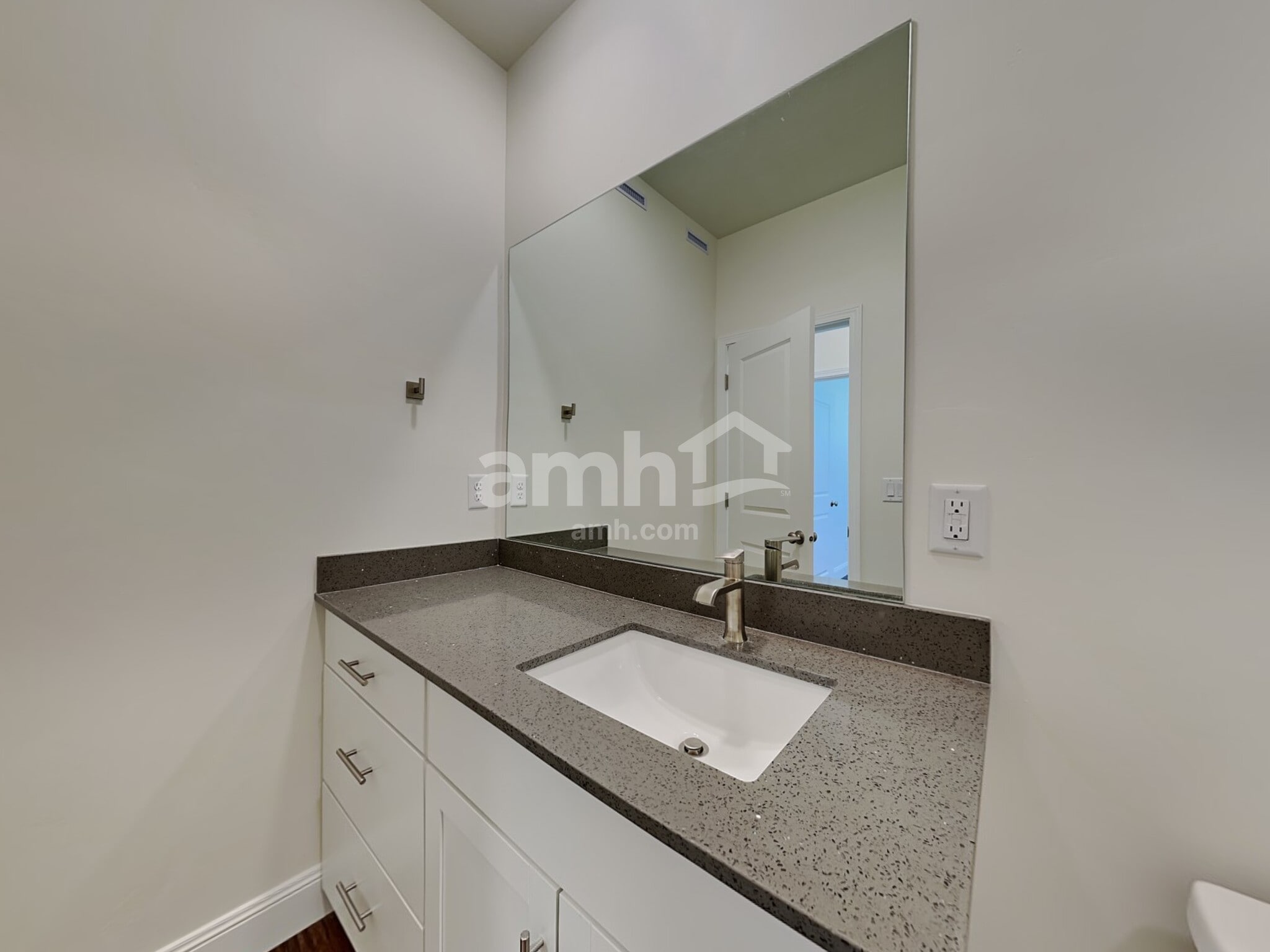 Building Photo - 2626 W 3290 S