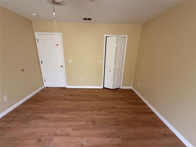 Building Photo - 933 Whispering Cypress Ln
